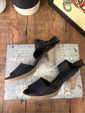 Black Open-Toe Stacked Heel Sandals